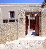 Diva Santorini Luxury Villa