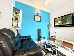 1 Bed Studio Sleeps 2 - Canal Views, Balcony, Wifi