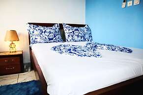 1 Bed Studio Sleeps 2 - Canal Views, Balcony, Wifi