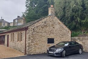 Sparks - Family Suite in Canalside Guesthouse