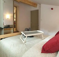 Sparks - Family Suite in Canalside Guesthouse