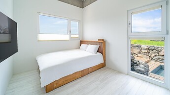 Jeju Themoon Poolvilla