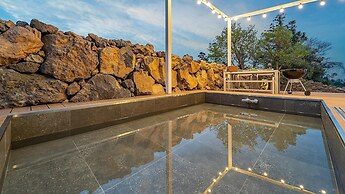 Jeju Themoon Poolvilla