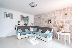 Holiday Home Majkovi