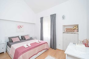 Holiday Home Majkovi