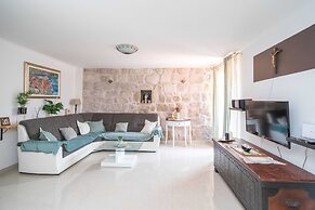 Holiday Home Majkovi