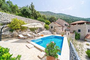 Holiday Home Majkovi