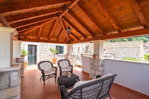 Holiday Home Majkovi