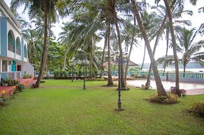 Swim Sea Beach Resort