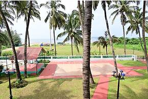 Swim Sea Beach Resort