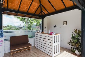 Container Smart Stay (CSS)