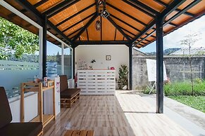 Container Smart Stay (CSS)