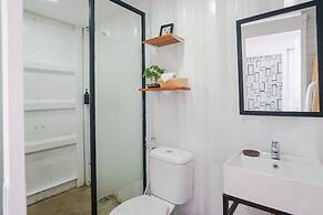 Container Smart Stay (CSS)