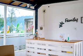 Container Smart Stay (CSS)