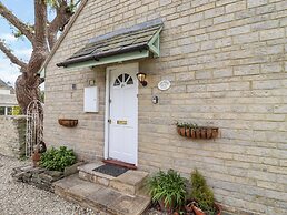 Straw Cottage