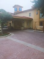 Norwood Inn & Suites Merrillville