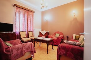 Kalavrita downtown 3 bedroom house for 6 pers