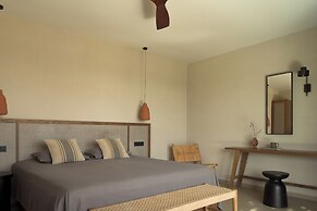 KYMĀNI Boutique Hotel & Suites