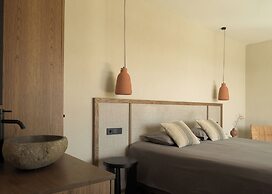 KYMĀNI Boutique Hotel & Suites