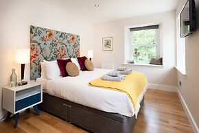 Mill House - self catering sleeps 10