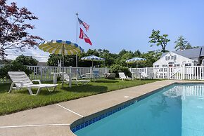 The Beaches Guest Rooms and Cottages