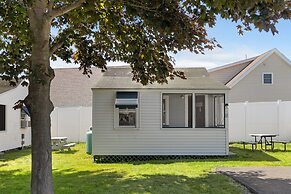 The Beaches Guest Rooms and Cottages