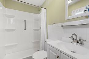 The Beaches Guest Rooms and Cottages