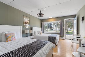 The Beaches Guest Rooms and Cottages