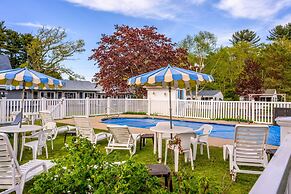 The Beaches Guest Rooms and Cottages