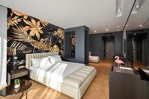 Flamingo Beach Hotel & Spa