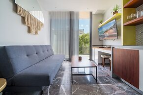 Condo Jade - Singular Joy Residences