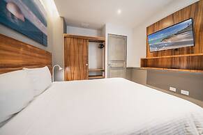 Condo Jade - Singular Joy Residences