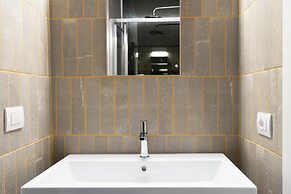 Alkamuri Posh Hotel Spa - 101 Suite Deluxe