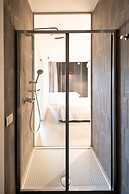 Alkamuri Posh Hotel Spa 107 Jacuzzi Suite