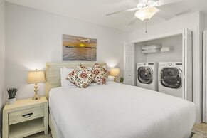 Bayshore Breeze S 31 Bayshore Dr