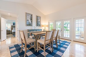 Bayshore Breeze S 31 Bayshore Dr