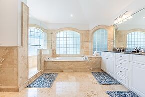 Bayshore Breeze S 31 Bayshore Dr