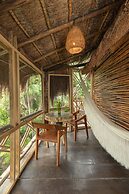 Yaxchen Tulum Cabañas & Cenote