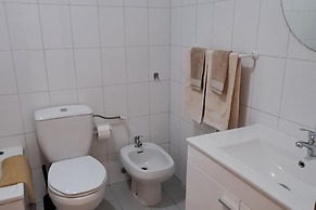 Remarkable 1 Bedroom Apartment Costa da Caparica