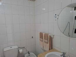 Remarkable 1 Bedroom Apartment Costa da Caparica