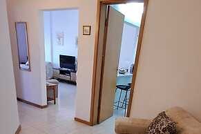 Remarkable 1 Bedroom Apartment Costa da Caparica