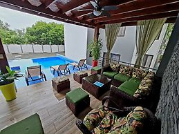 Ballena Paradise Aparta Hotel