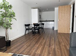 Luxury 2-bed Apartment in Manchester With Parking