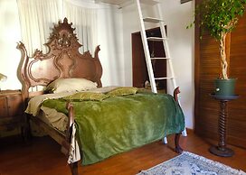 Cozy House Sleeps 2 With Pet Friendly Option