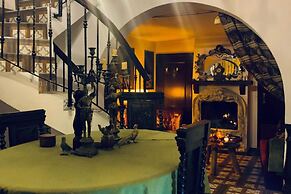 Cozy House Sleeps 2 With Pet Friendly Option