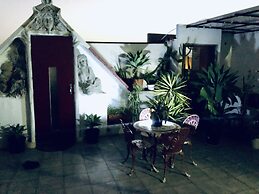 Captivating Studio Apartment in Mexilhoeira Grande