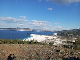 Beyaz Adalar Atlihan Apart Otel