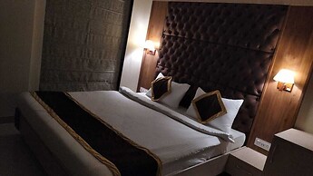 The Panash Hotel & Banquets