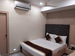 The Panash Hotel & Banquets