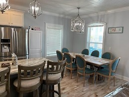 Tequila Sunrise 4 Bedroom Home by RedAwning